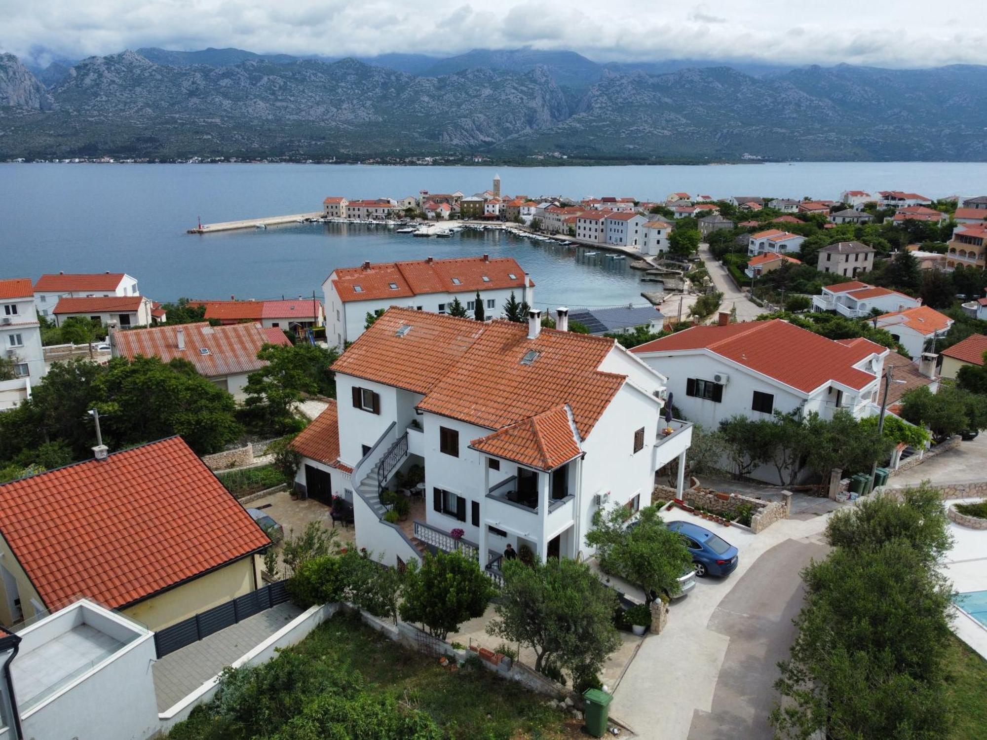 Apartments Kondric วินเยราซ ภายนอก รูปภาพ