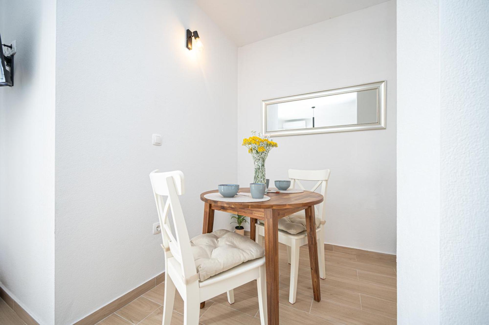 Apartments Kondric วินเยราซ ภายนอก รูปภาพ